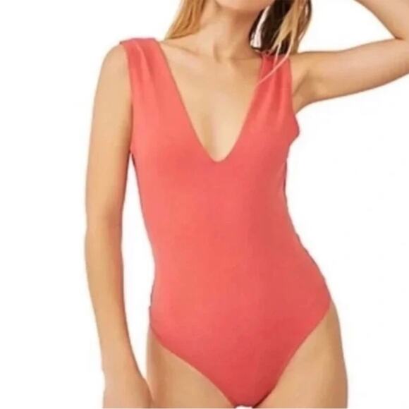 Free People Tops - Free People Low V Neck Coral Pink Bodysuit XL New